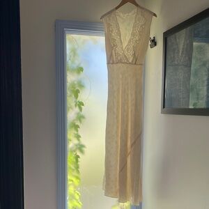 Elegant Cream Bridal Lace & Silk Dress